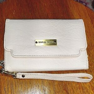 HANAE MORI  Paris Women's Cream Clutch Wristlet